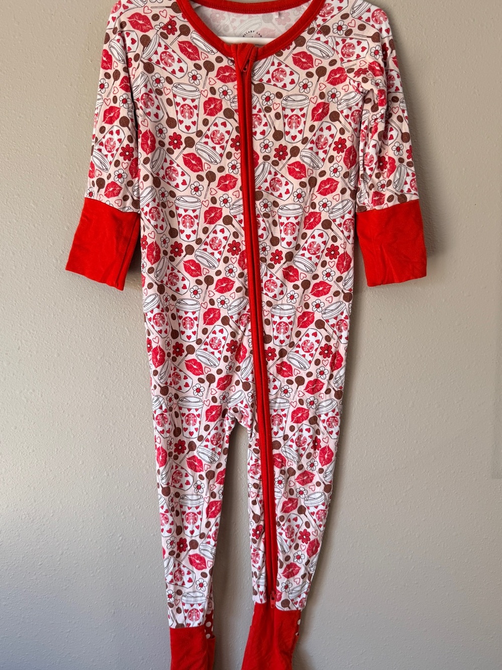 Lullaby Land Bamboo Zippy - Coffee & Kisses